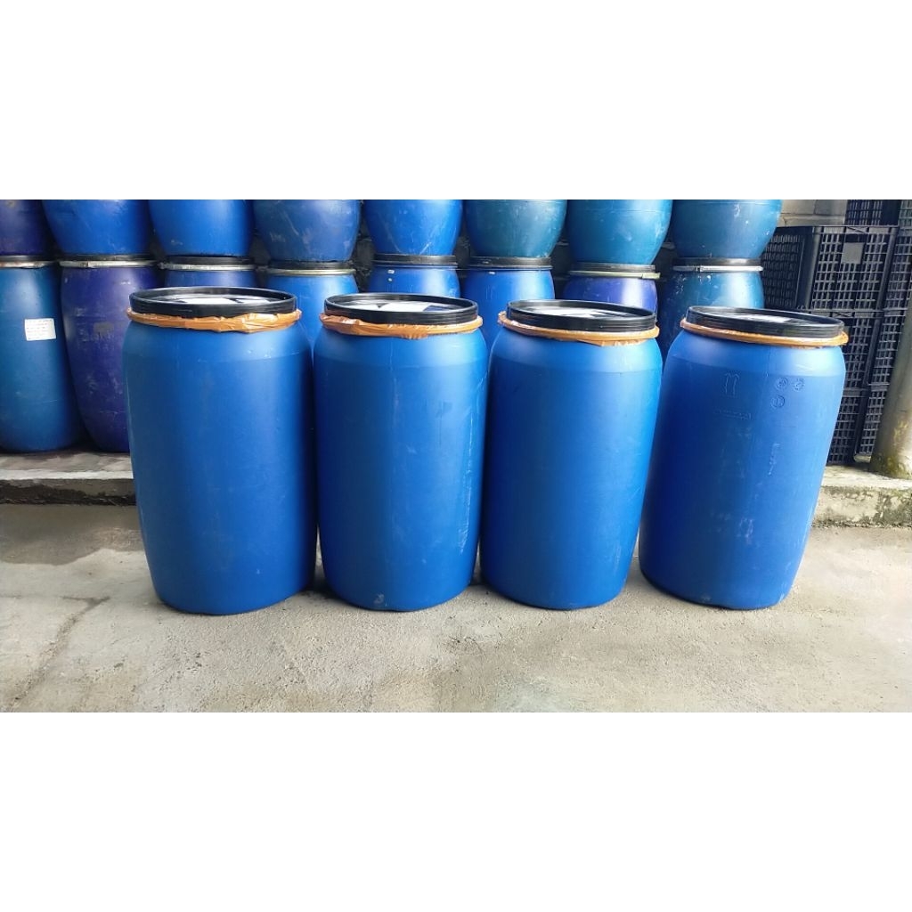 drum plastik 250liter.untuk silase pakan kambing dan sapi.komplit klem tutup hitam.hdpe.