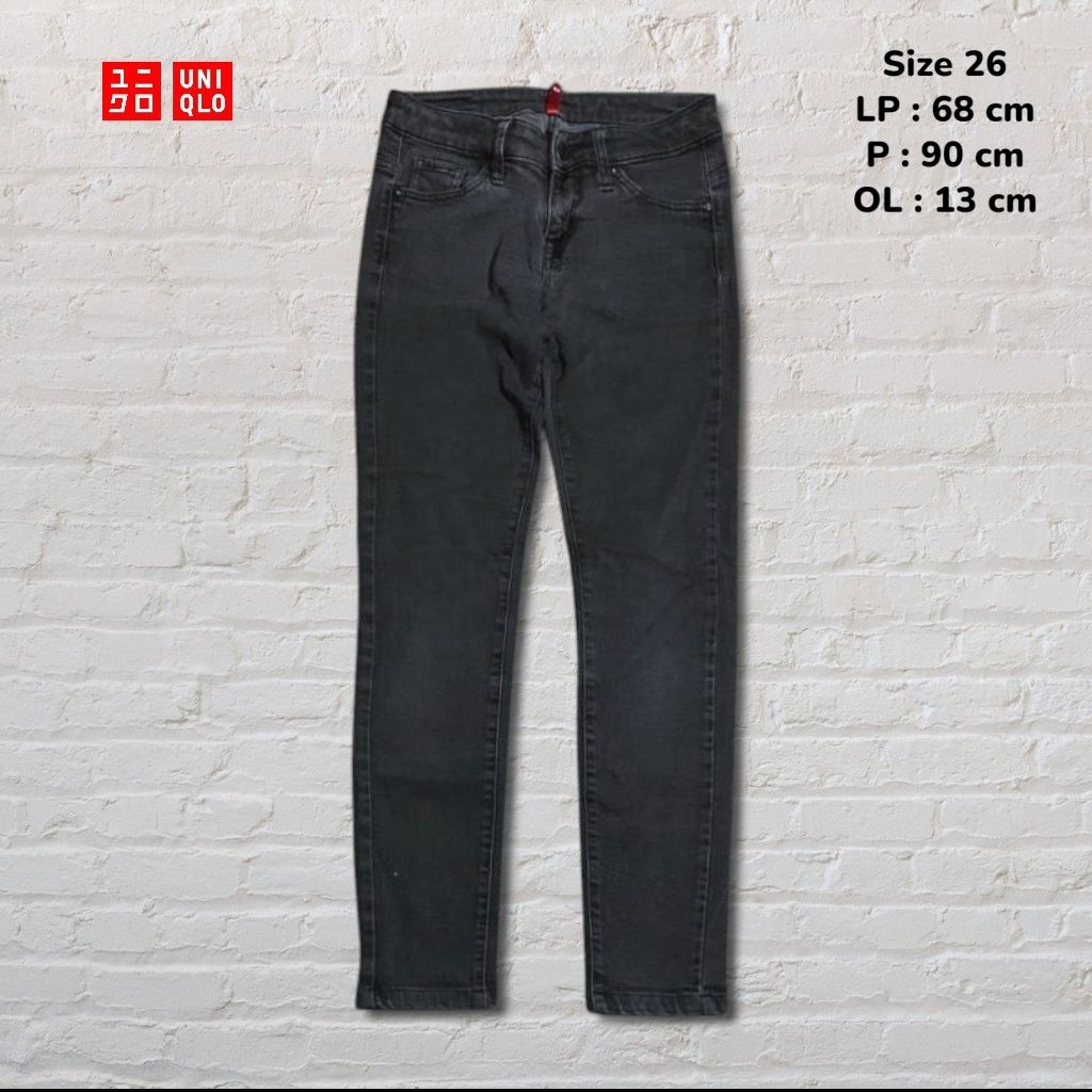 Size 26 Celana Panjang Jeans Uniqlo T000 Dark Grey Washed Skinny fit Original Second Preloved #C2J10
