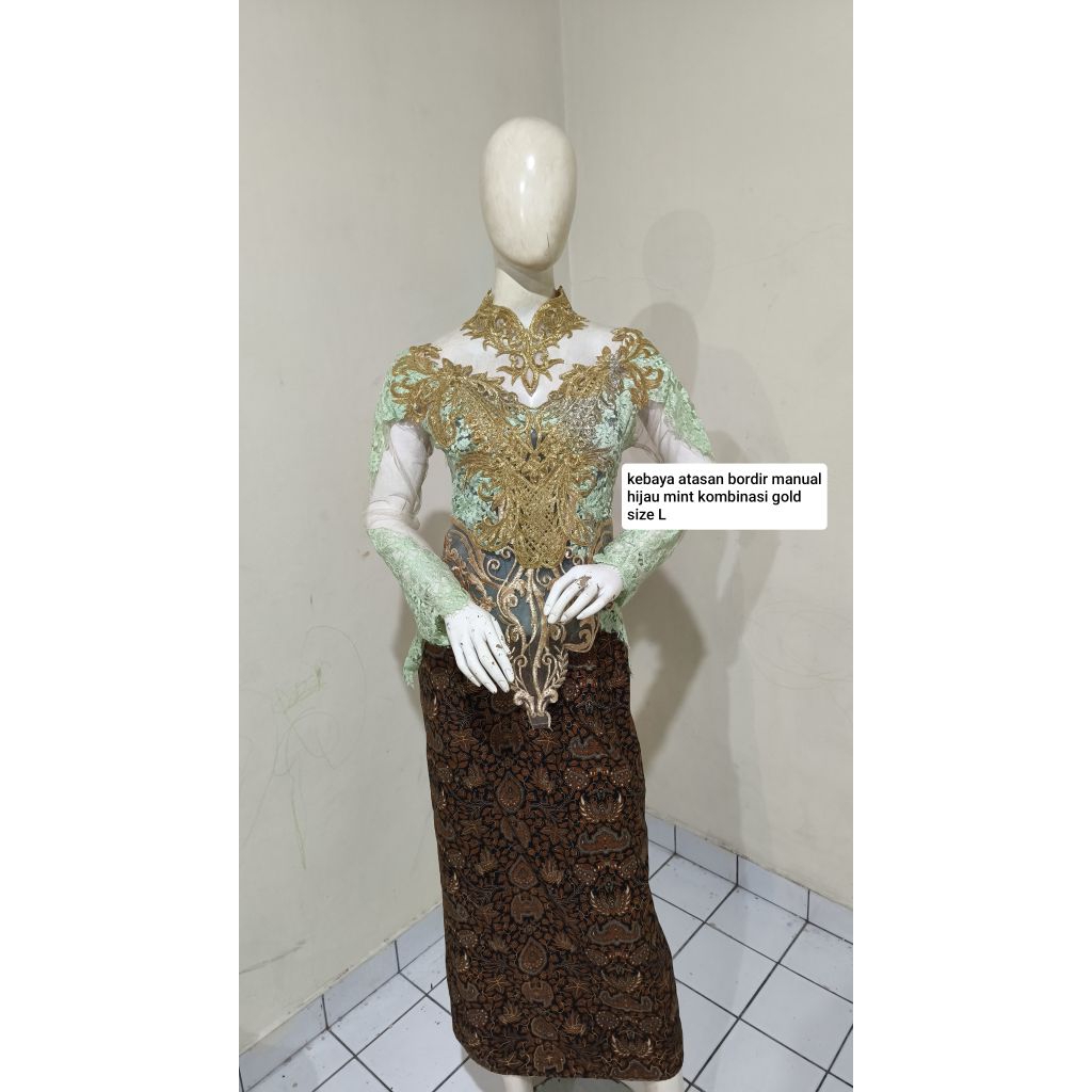 kebaya hijau mint