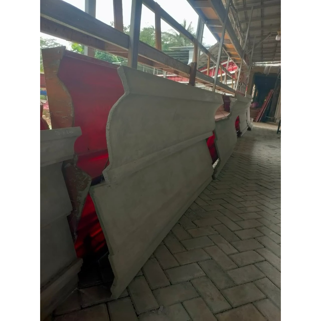 Lisplang grc cetak full beton L70cm - L120cm