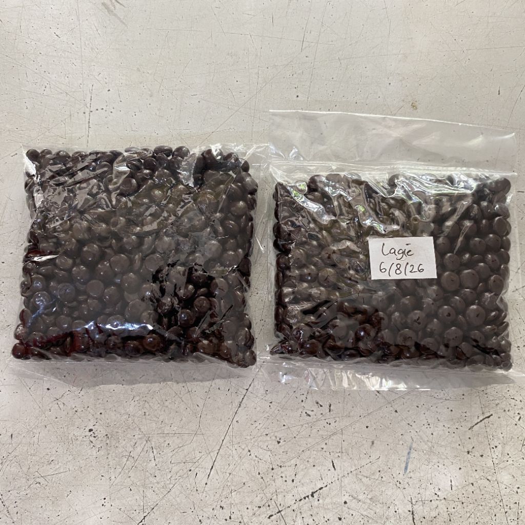 

Choco chip belah L'AGIE 100 gram | choco chip belah | choco chip 1/2 bulat