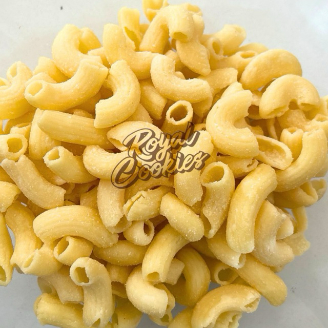 

MAKARONI KEJU makroni keju besar renyah di gurih ngeju snack camilan kiloan 140 gram