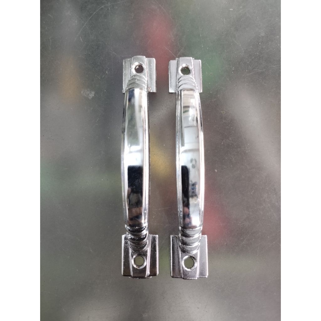 TARIKAN LACI MINIMALIS