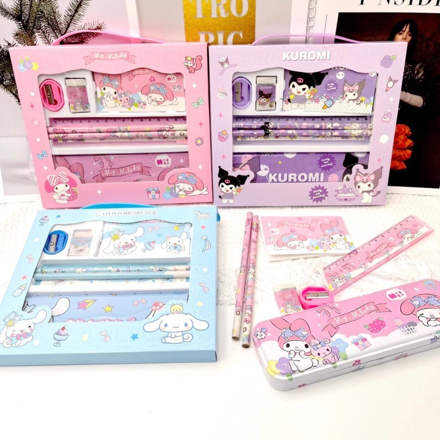 

Kiddypicks - Pensil Set 7 in 1 Sanrio Cinnamoroll Kuromi Melody / Stationery Set 7 in 1 / Alat Tulis Anak Lengkap Pensil Penggaris Serutan Kotak Pensil ATK Penghapus Plastik Penghapus Plastik