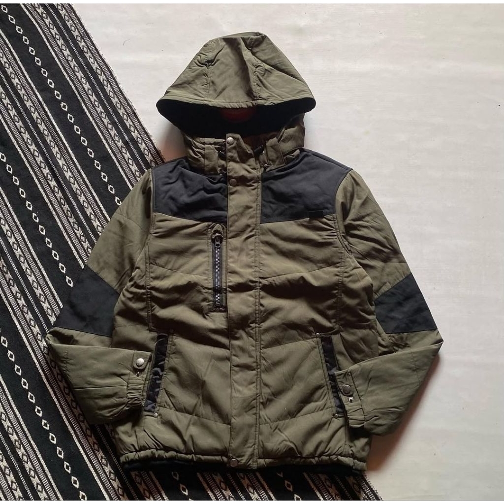 Preloved Bakulan Secondbrand Jaket Outdoor FieldCore