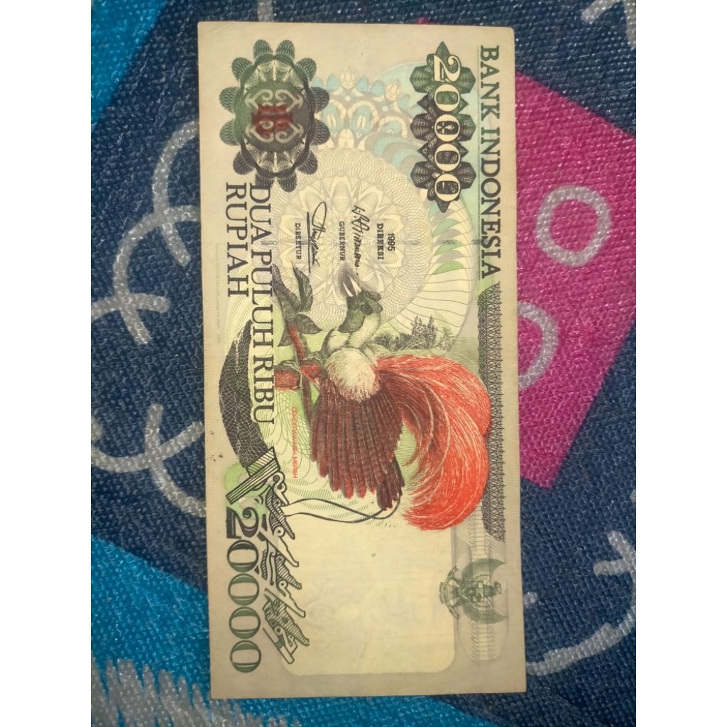 uang kuno 20000 cendrawasih tahun 1995
