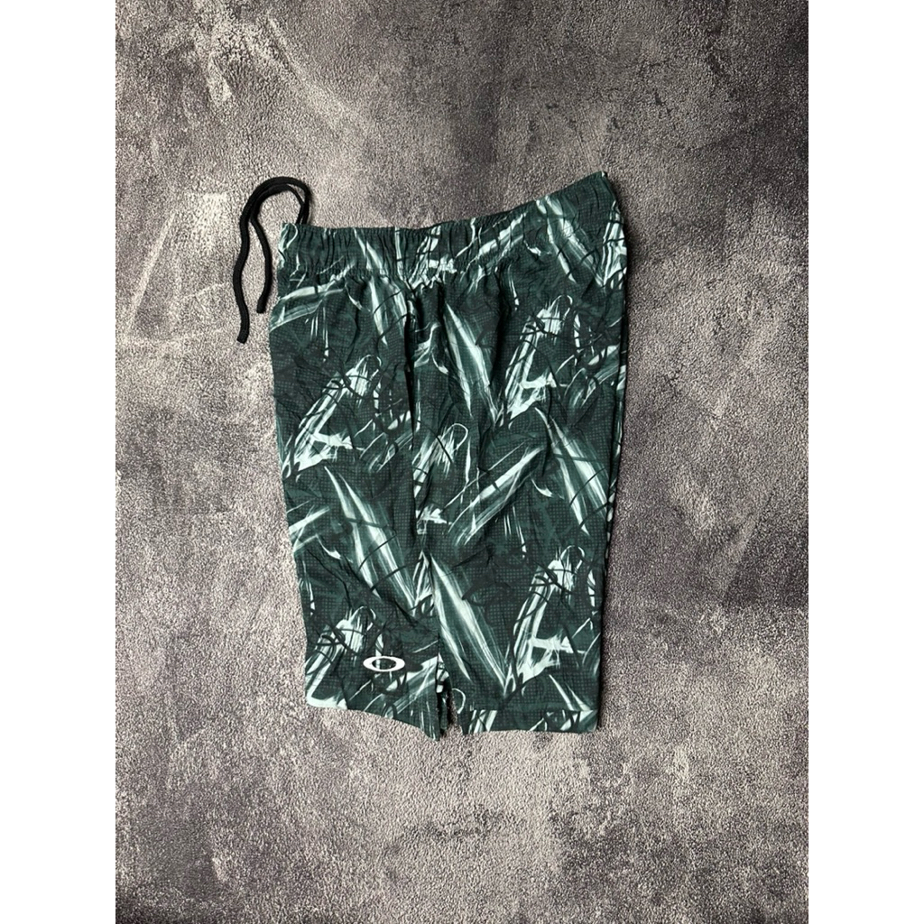 CELANA PENDEK OAKLEY SECOND