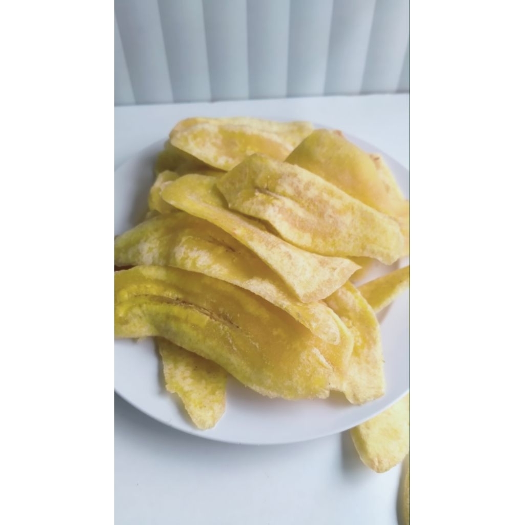 

keripik pisang gurih asin enak. kemasan 500gram