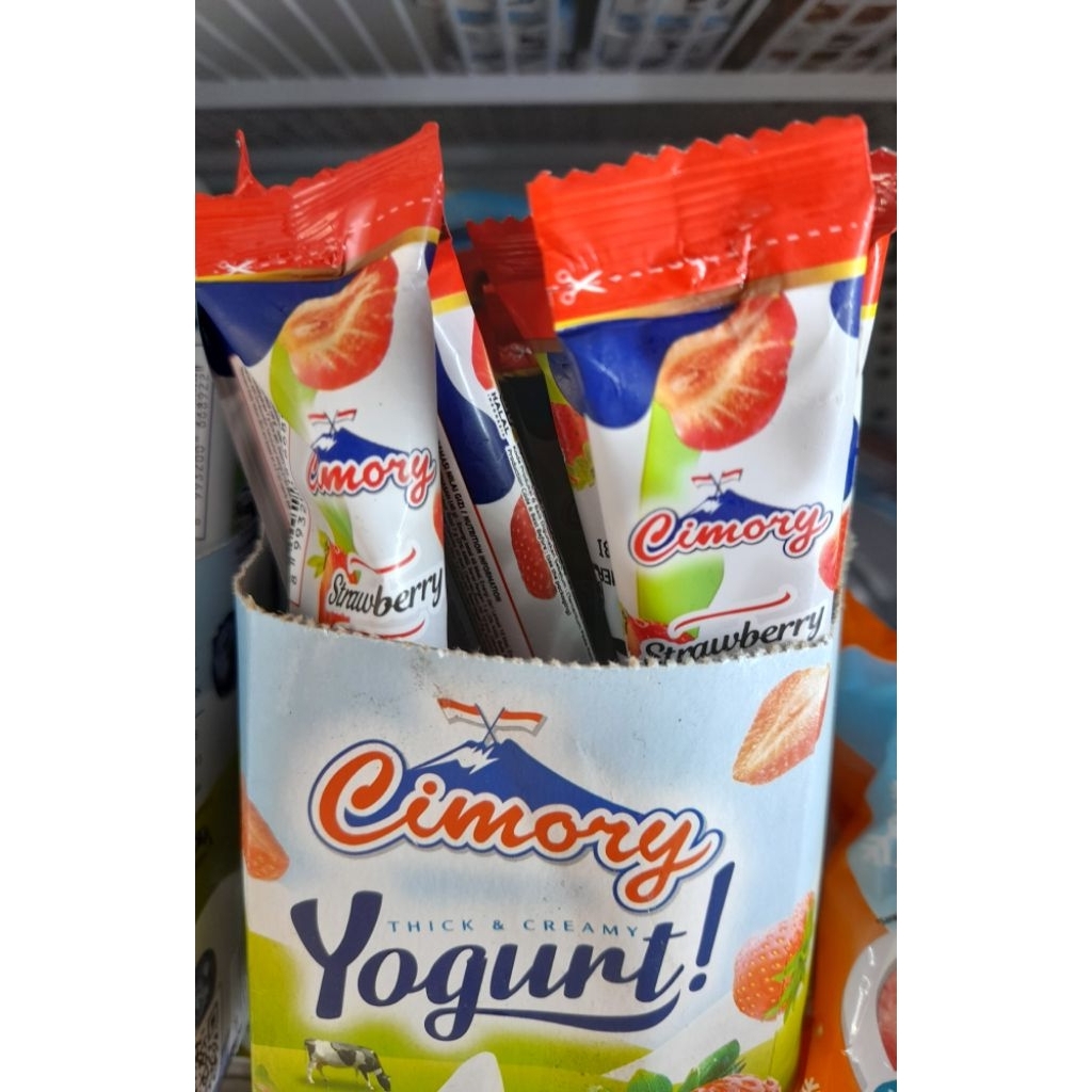 

Cimory Yogurt Stick rasa Stroberi 40g