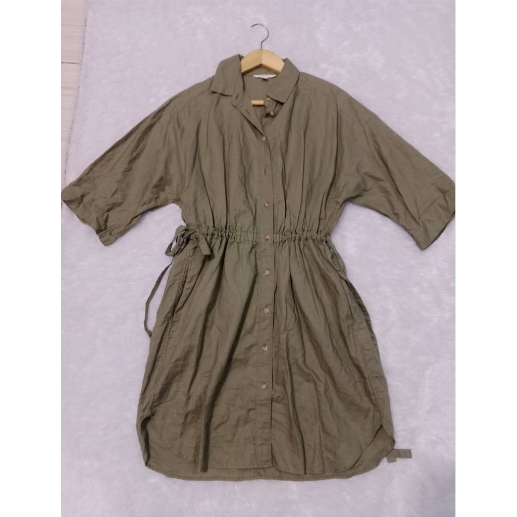 atasan tunik uniqlo sage preloved