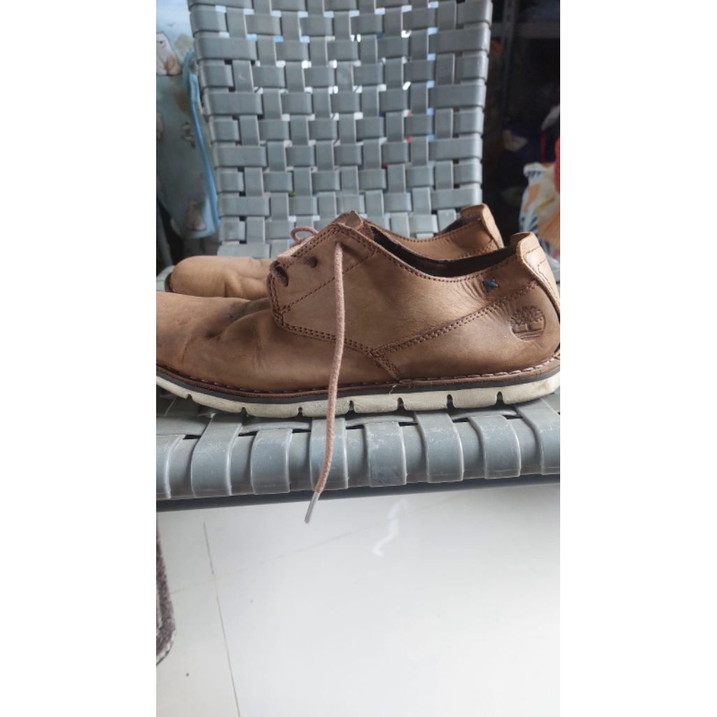 SEPATU PRELOVED BEKAS TIMBERLAND SIZE PEMAKAIAN PRIBADI 42