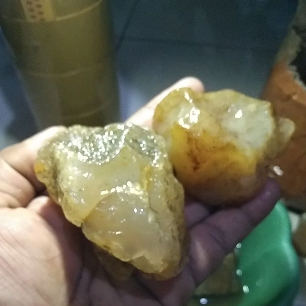 BATU ANGGUR GIWANG
