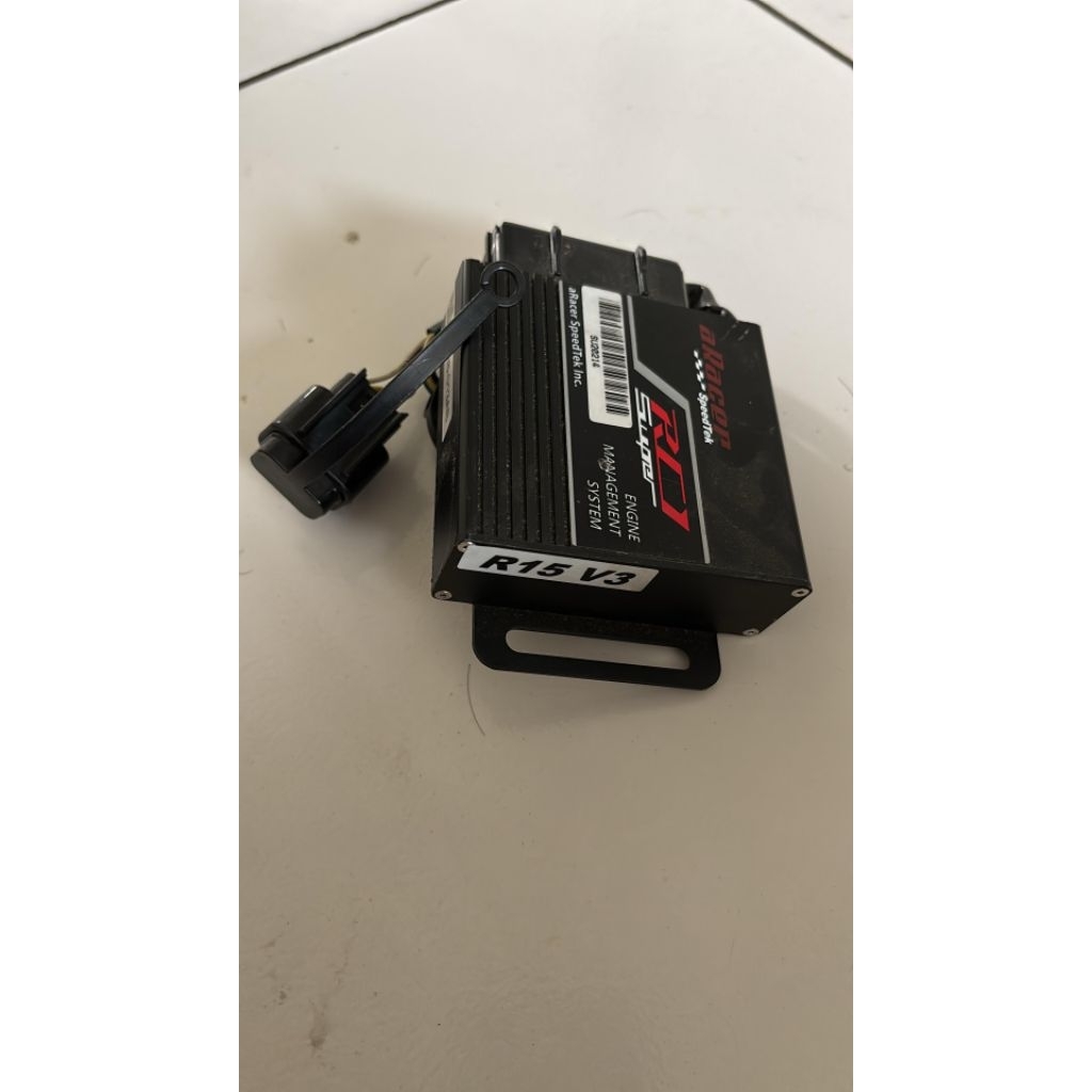 aracer ECU rc1 super R15 v3