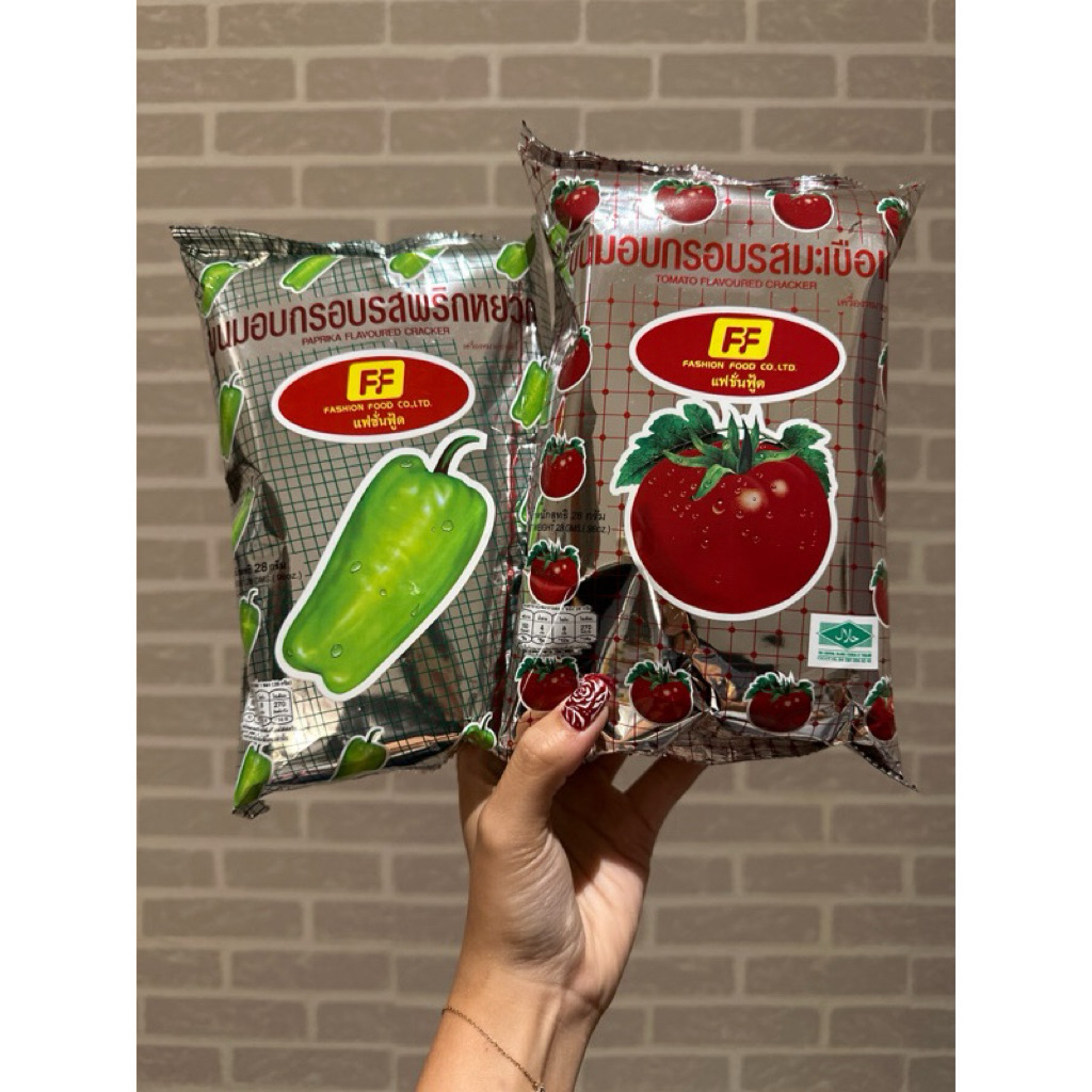

Fashion Food Tomato Cracker Flavoured Jisoo 28gr ori Thailand