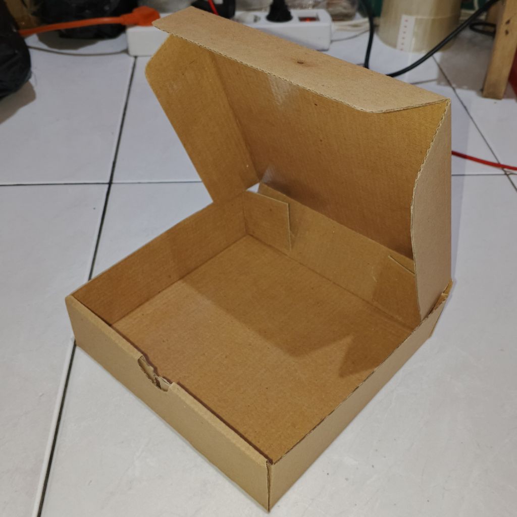 Kardus/Dos Pizza Tebal 18x18x5cm (10pcs)