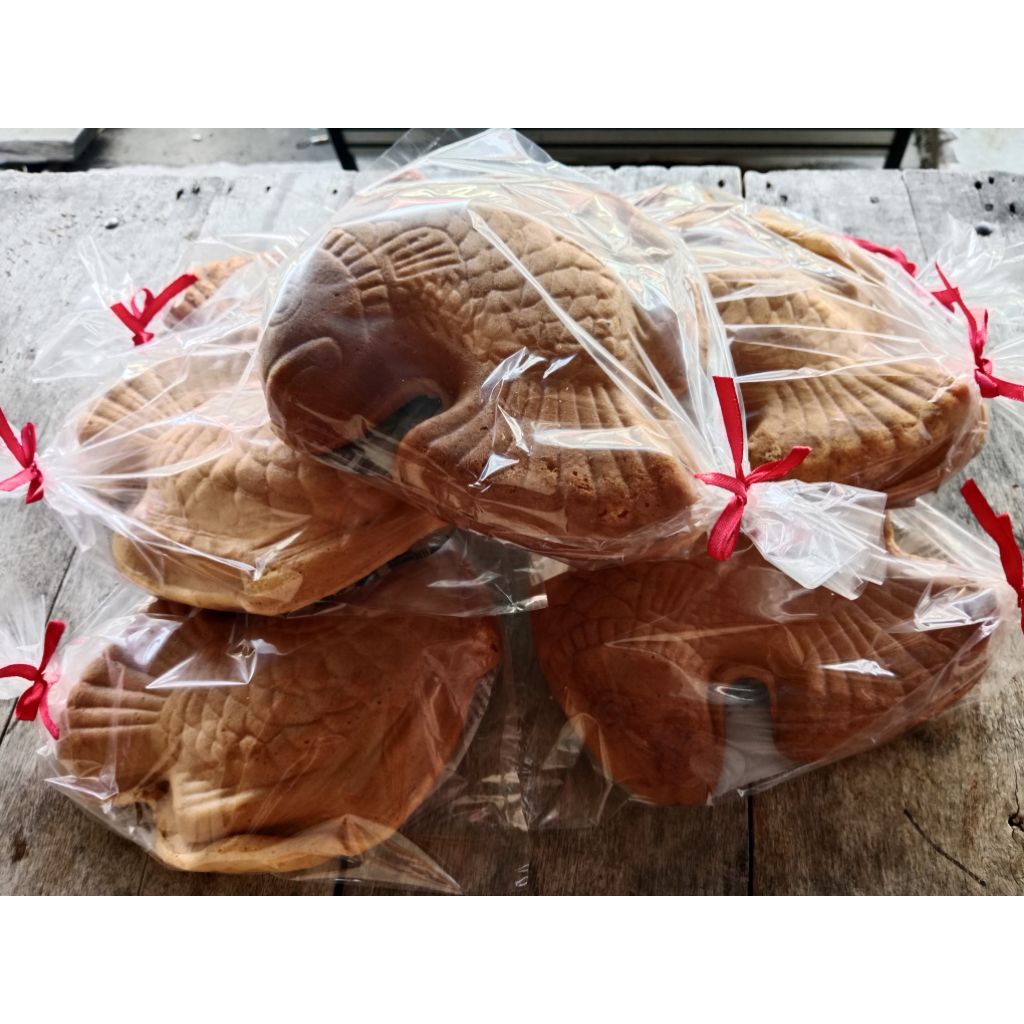 

kue bhoi hantaran/ bolu ikan besar khas Aceh