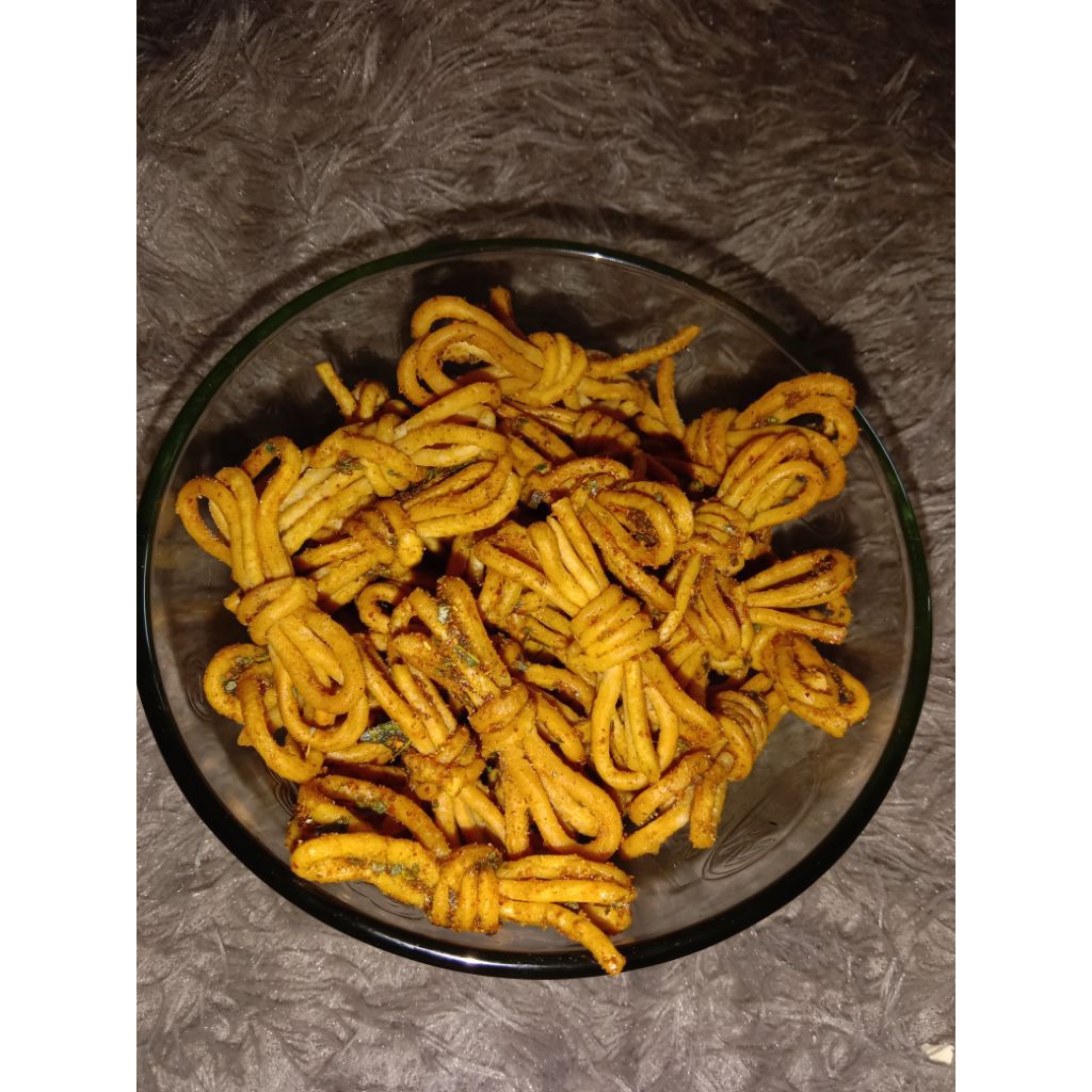 

Mie gulung/mie uwel kriuk/pedas daun jeruk/original daun jeruk/250gram/500gram/1000gram