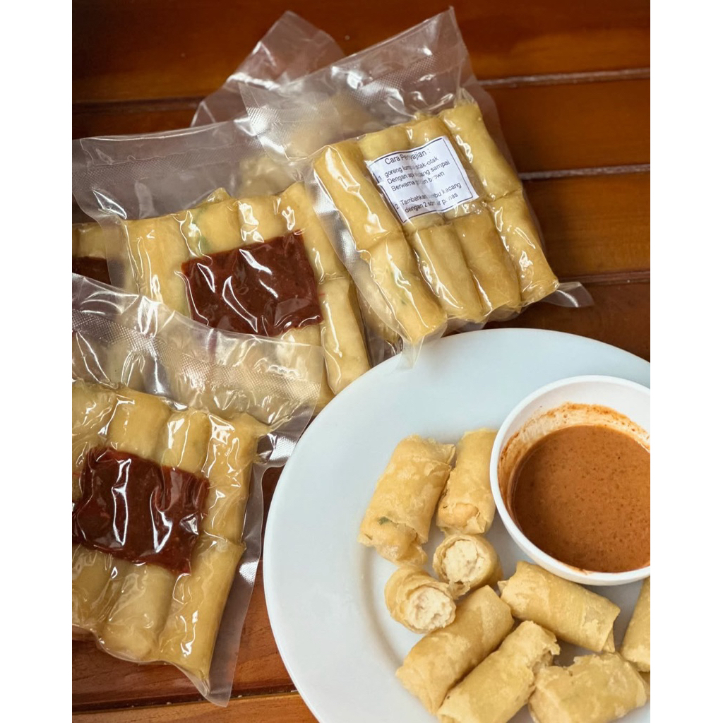 

OTAK-OTAK LUMPIA ISI 8 BIJI KHAS PALEMBANG