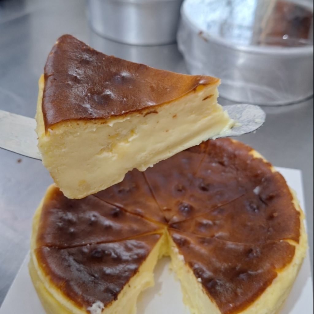

Burnt Cheesecake Slice