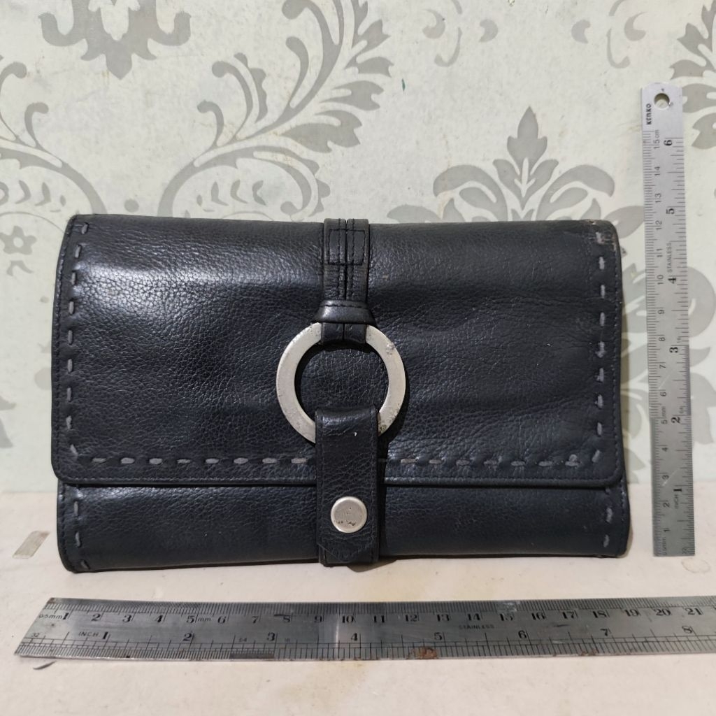 Dompet wanita besar kulit asli BCBG MAXAZRIA preloved