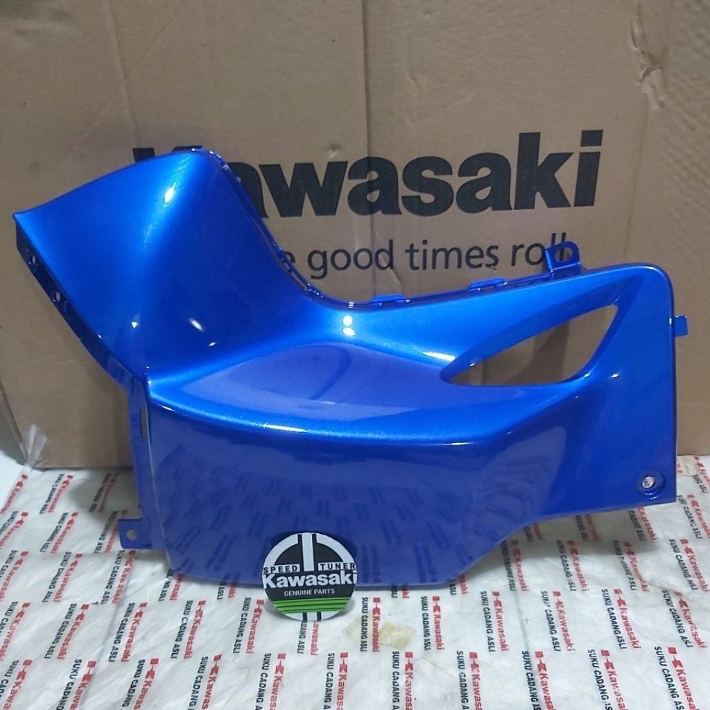 Sayap Dalam Kawasaki ZX130 Sebelah Kiri / Legshil Dalam Kiri ZX130 biru 436