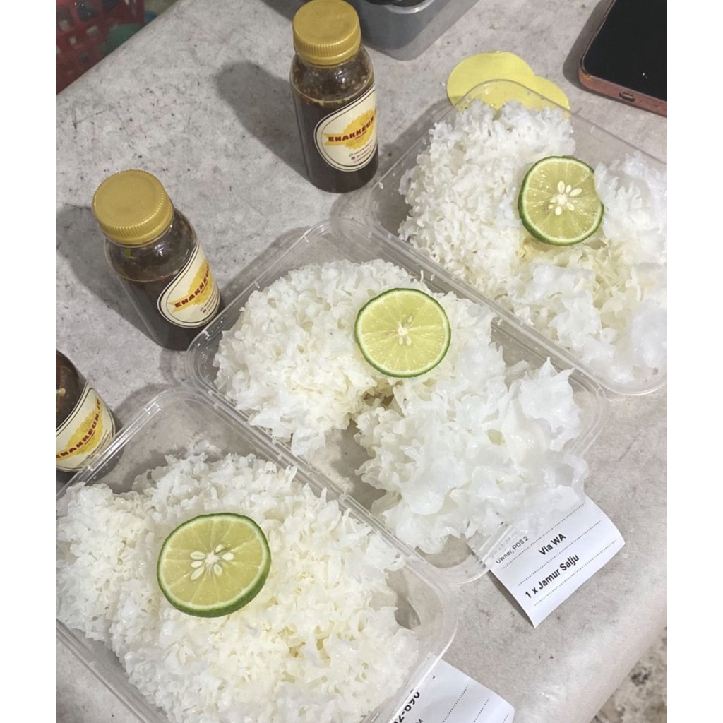 

JAMUR SALJU KERING / BLM MASAK /LUAR KOTA