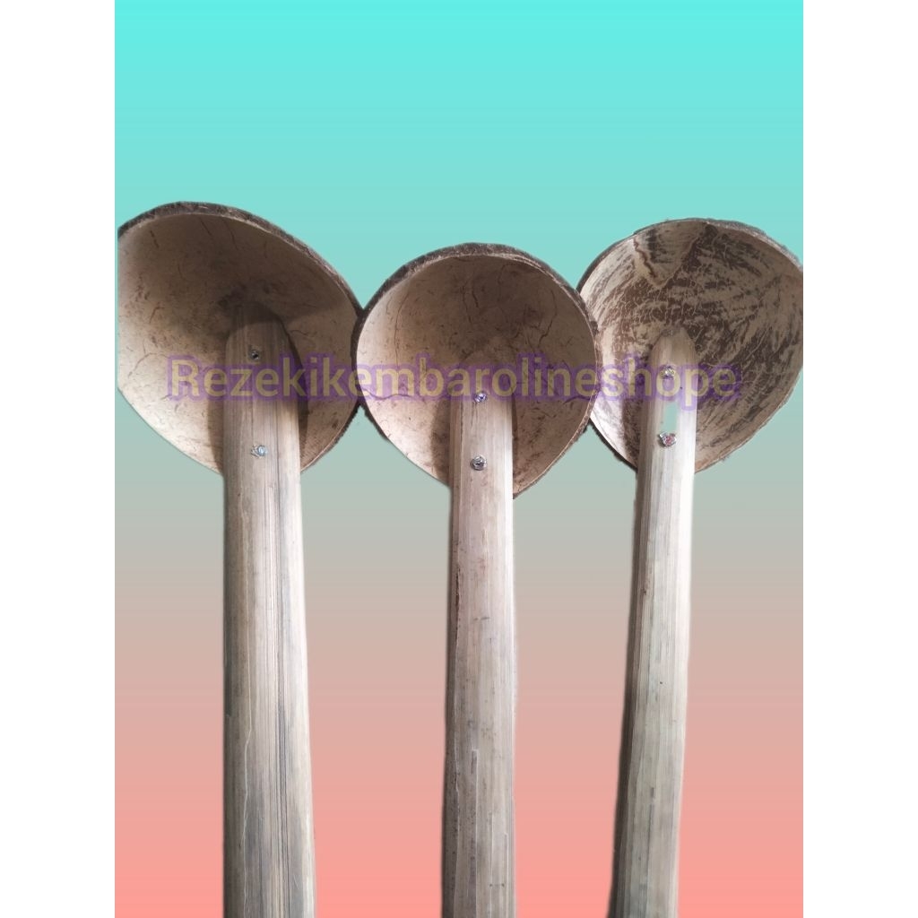 Irus Batok Kelapa Besar/Irus Tempurung Kelapa Gagang Bambu Kayu/ Irus Batok Kelapa Tradisional