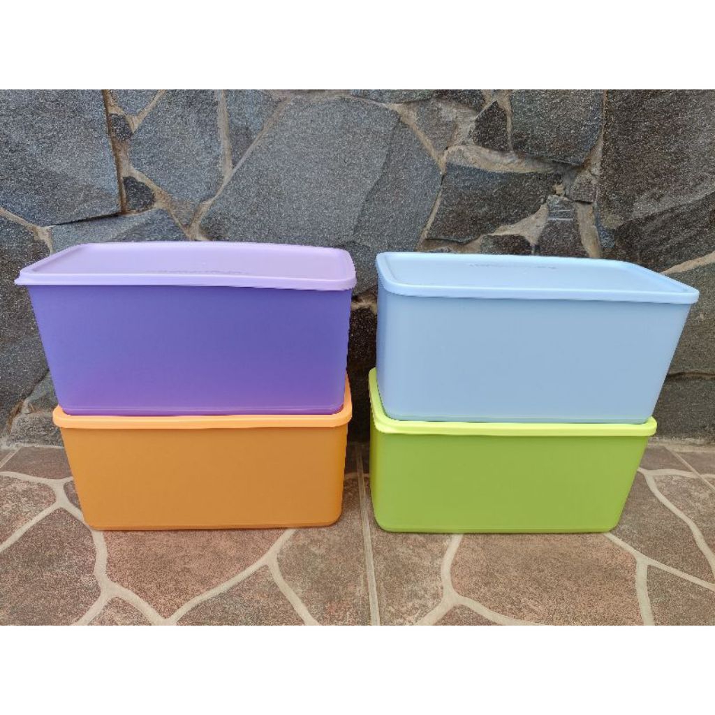 FUNTASTIC FOUR TUPPERWARE