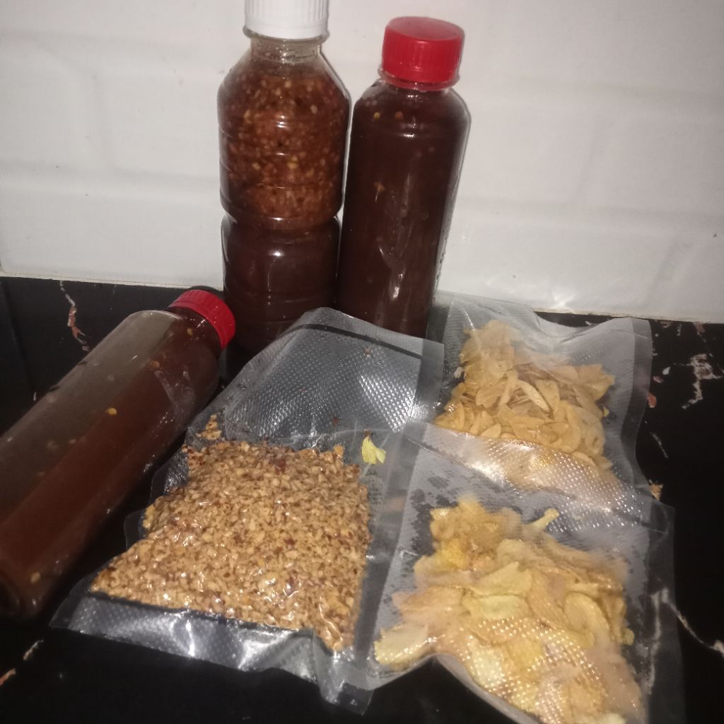 

SAMBAL RUJAK BUAH + Bawang goreng