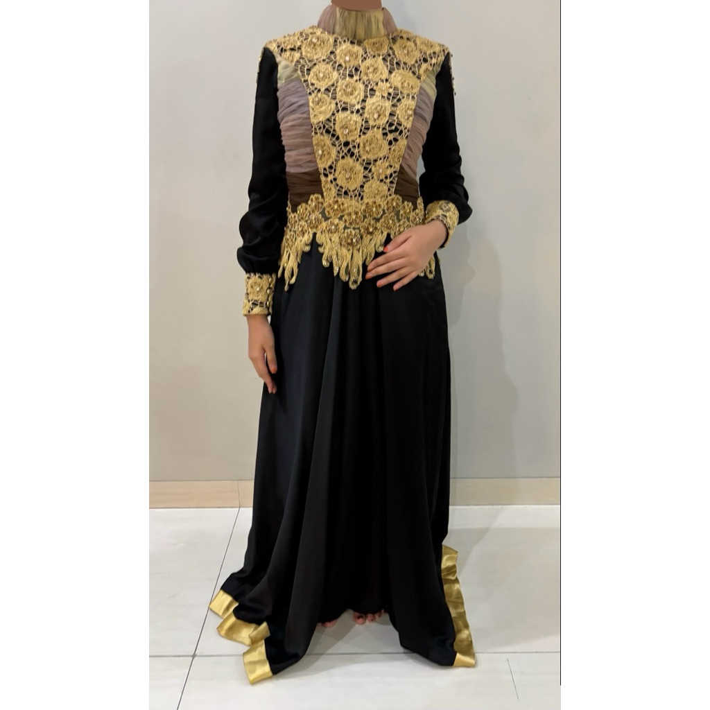 Gaun Gold Hitam Mewah