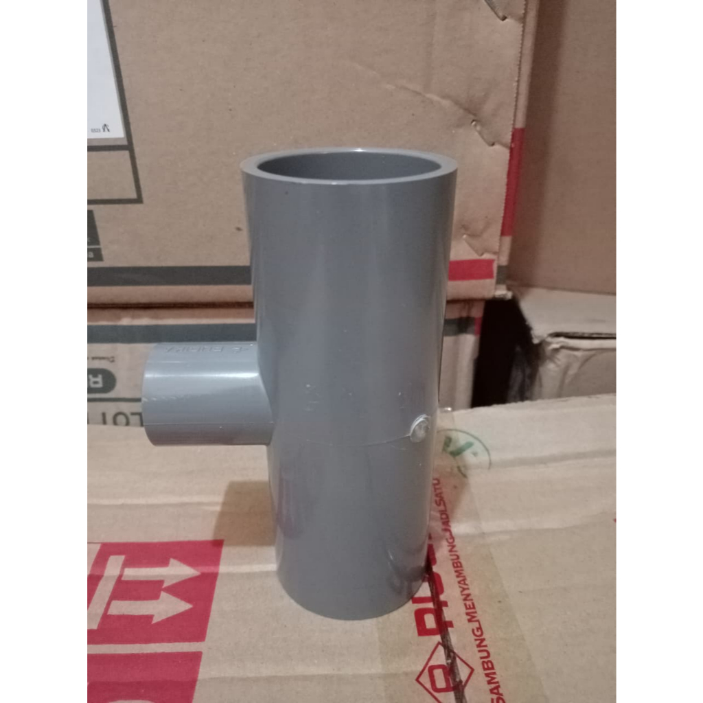 Tee PVC 3/4" x 1/2" AW Rucika / Tee 3/4 inch x 1/2 inch PVC AW Rucika / Tee Rucika / Reducer Tee PVC