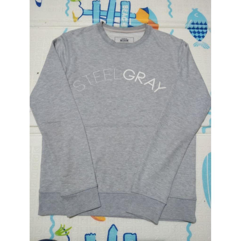 CN Sweater Crewneck Giordano second preloved
