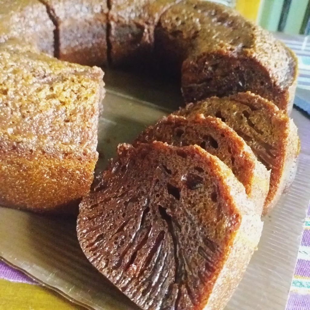 

Bolu Karamel/Sarang Semut