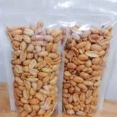 

kacang bawang goreng gurih,renyah dan manis netto 1000gr