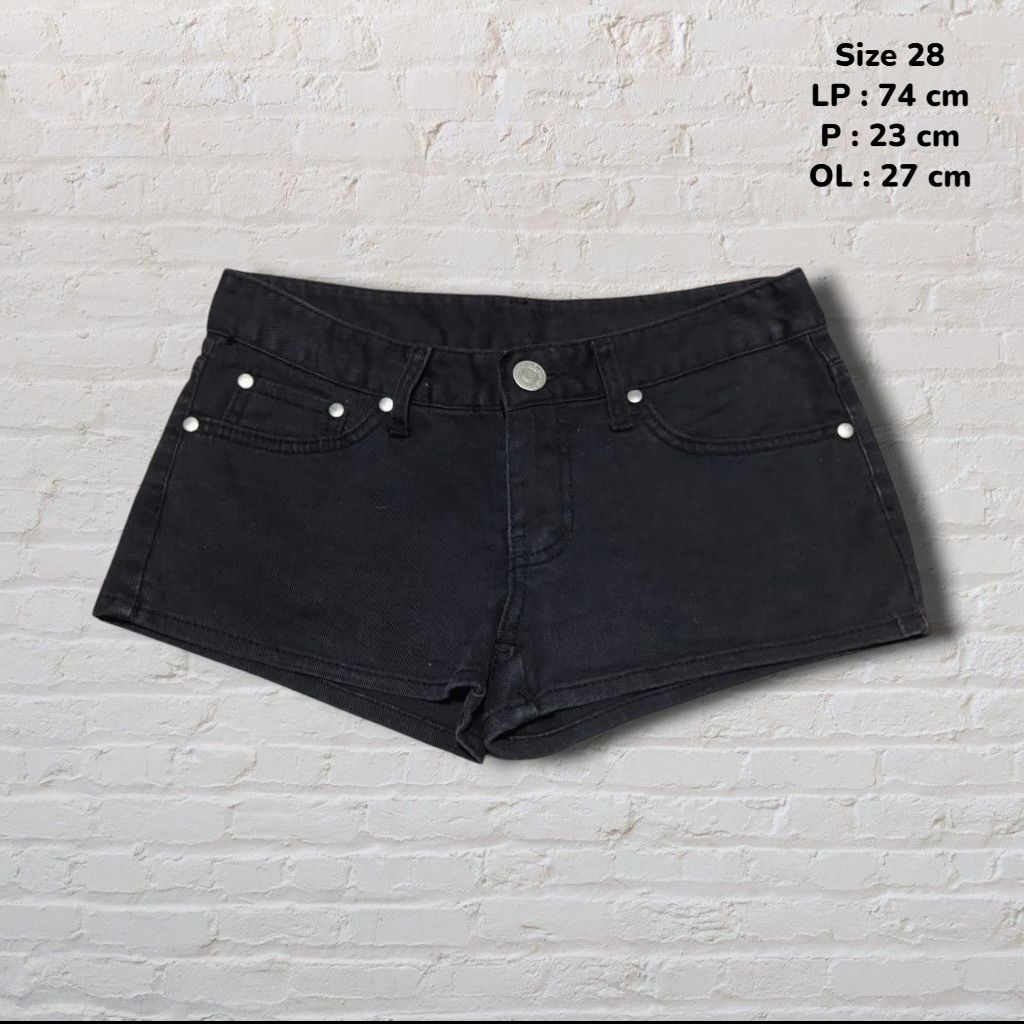 Size 28 Celana Pendek Hotpants Jeans E.P.I Black Washed Original Second Preloved #MR35