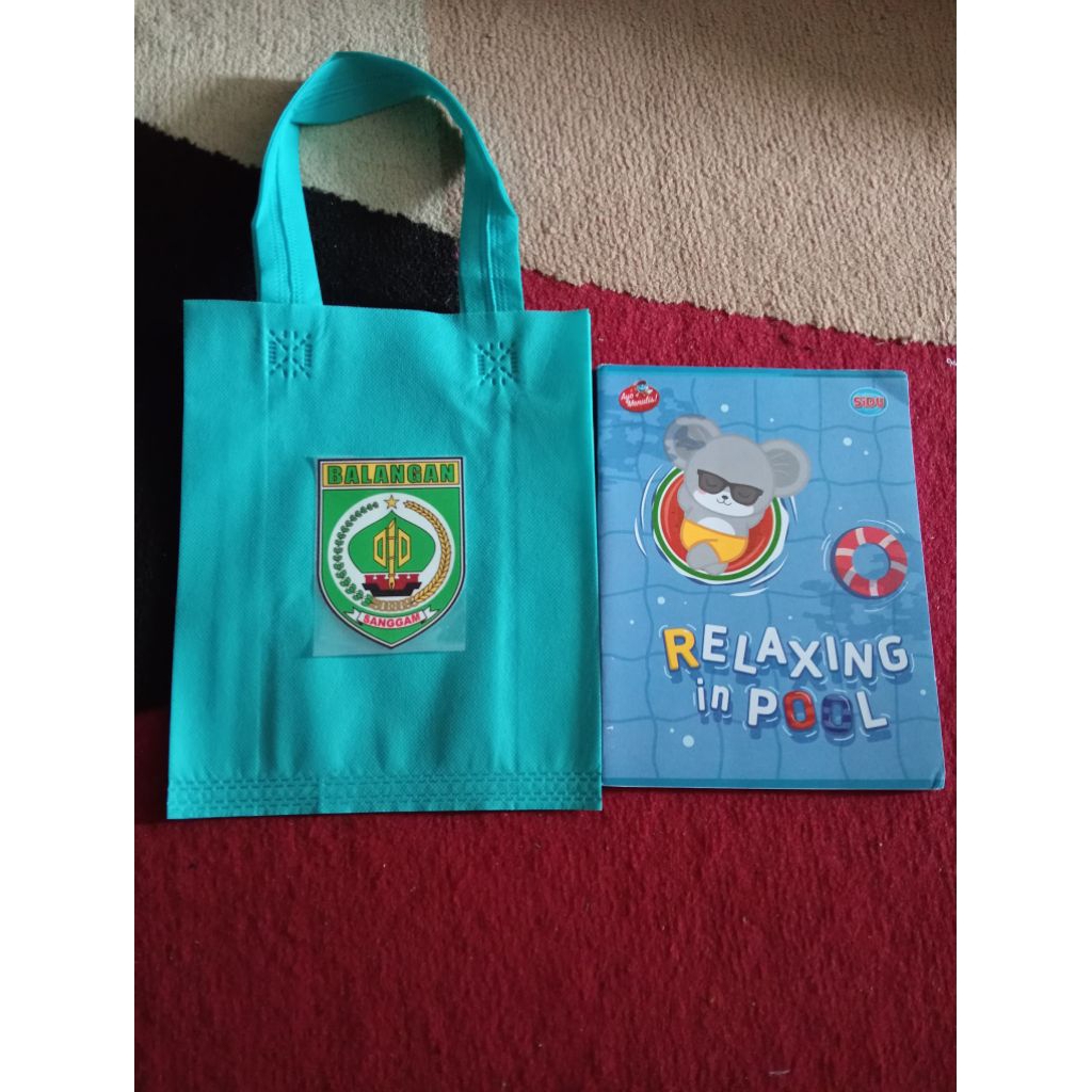 

PAKET SEMINAR PEN NON CUSTOM NOTE 50 LEMBAR DAN TAS KAIN REQUEST TAS talu 20 X 25