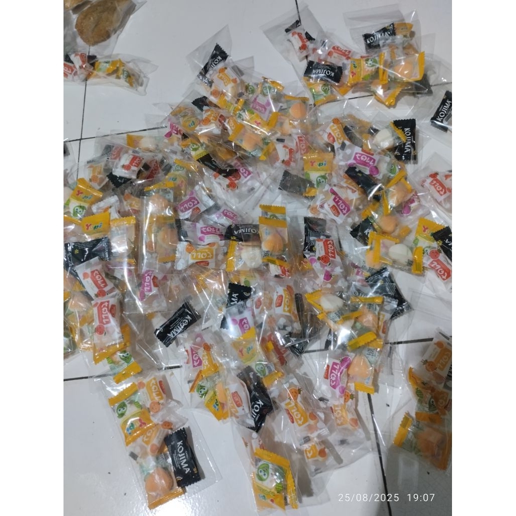 

snack permen bungkusan paket ulang tahun dan hadiah anak