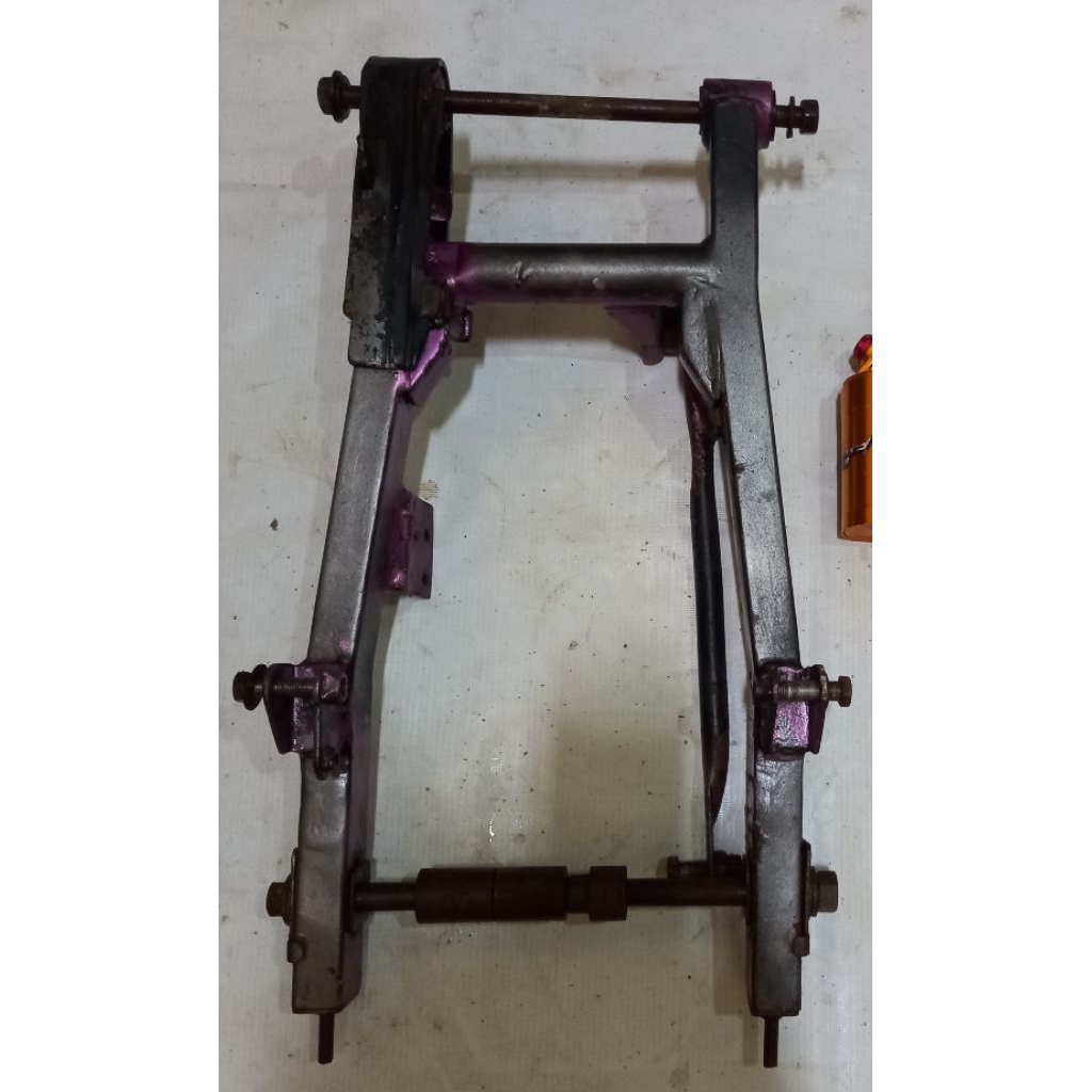 Swing arm Kawasaki Kaze Original copotan,arm kaze,ayunan Kaze ori copotan