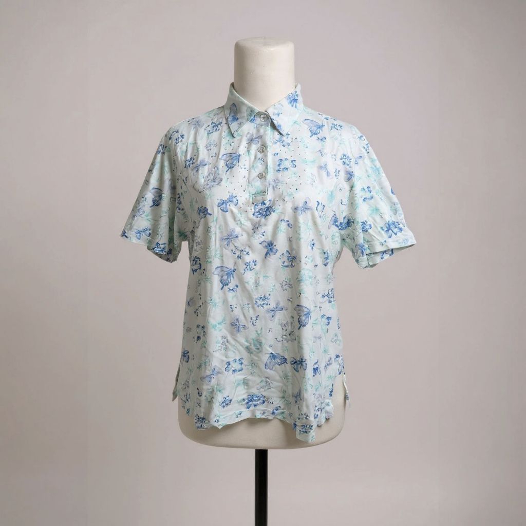 Blus Lengan Pendek Wanita Motif Bunga Kancing Depan Casual