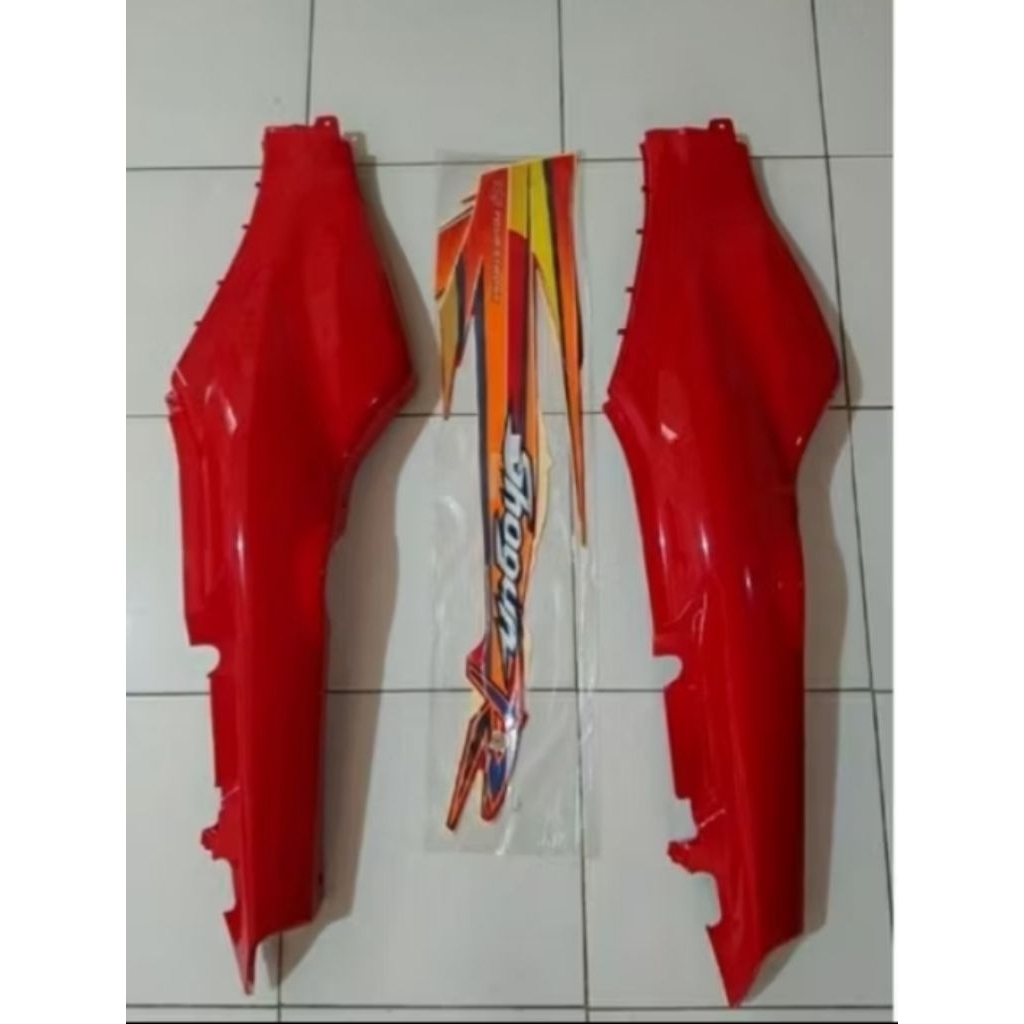 cover body Shogun R New 110 warna merah pluss striping
