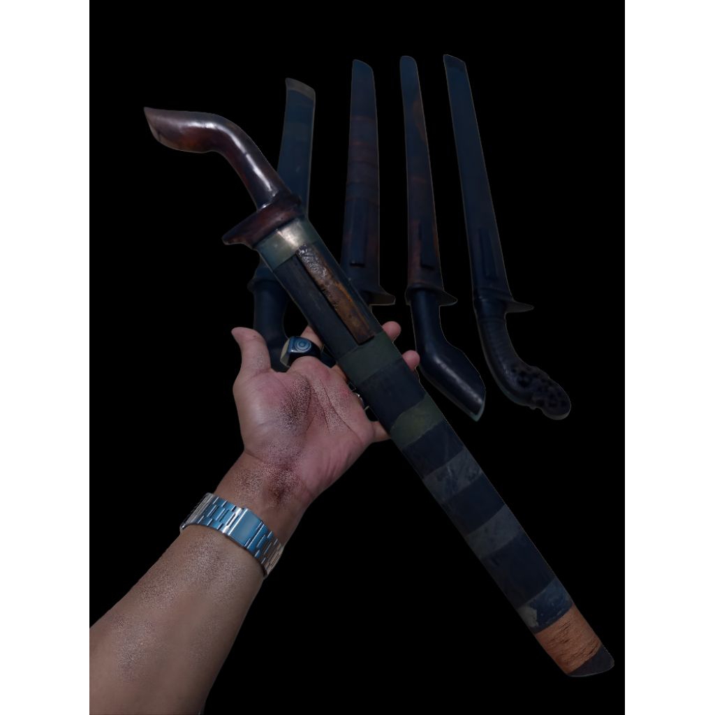 Pusaka Trah Kasepuhan Cirebon - Pedang Sabet - Golok Paut Sintung - Pedang Sepuh - Golok Sepuh