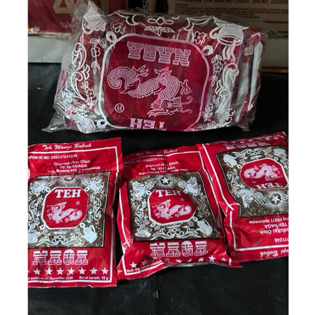 

TEH NAGA CELUP 160GR – TEH HITAM BERKUALITAS (1 Kotak isi 10 Bungkus)