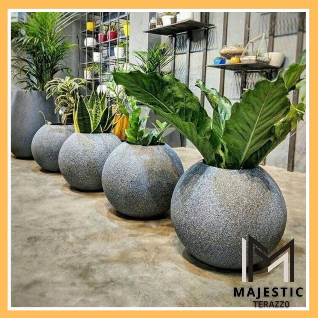 Pot Teraso Bola| Pot Portable Bulat| Pot Tanaman Hias by Majestic Terazzo