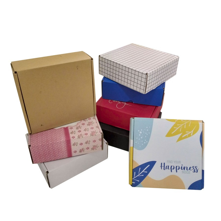 

10 Pcs Kardus Packing Aksesories 22x22x8 Cm Box Die Cut Hampers Ultah Kotak Hadiah Parcel Packaging