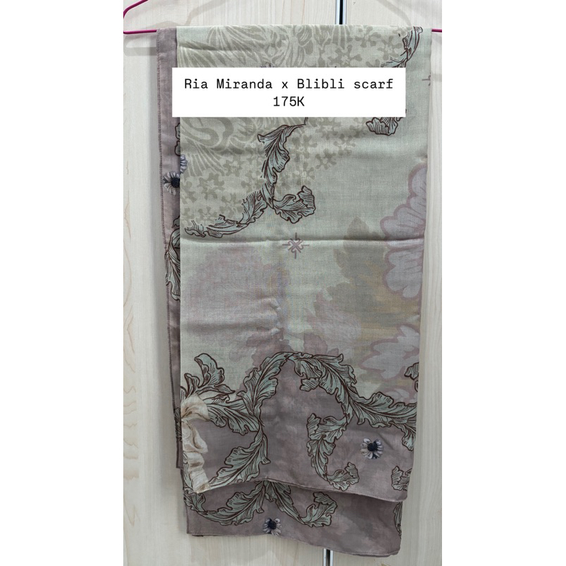 SALE Ria Miranda Scarf