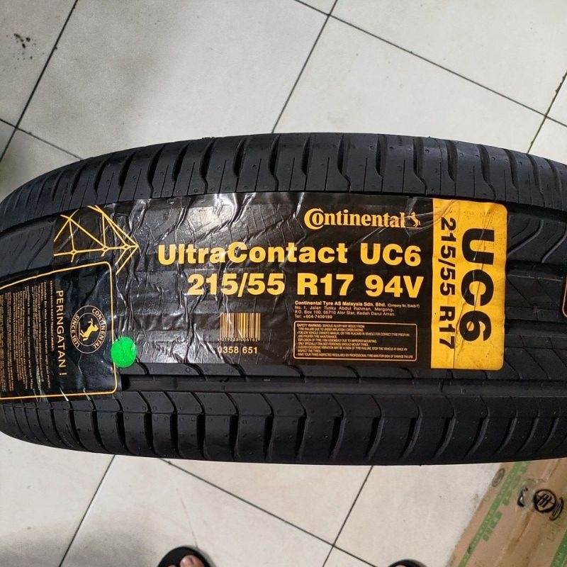Ban Continental Ultra Contact UC6 215/55/R17 94V Tubeles