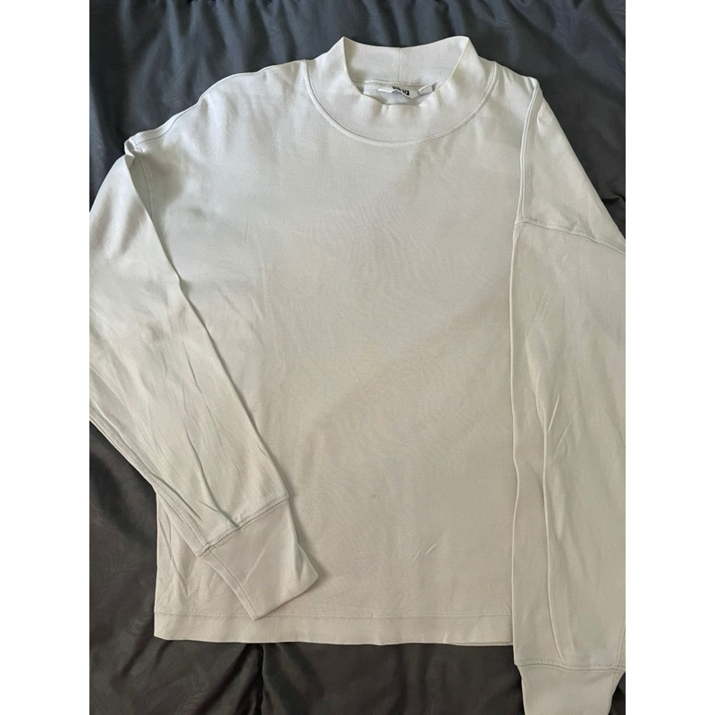 uniqlo kaos tebal atasan wanita lengan panjang (second)