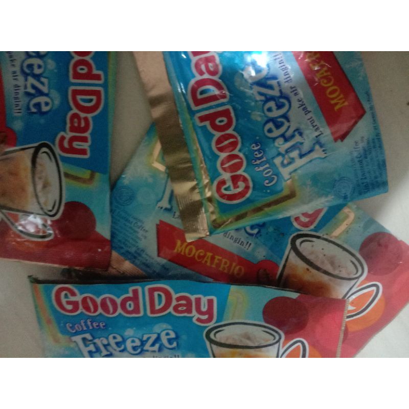 

bungkusan kosong dari Good Day coffee Freeze isi:50pcs