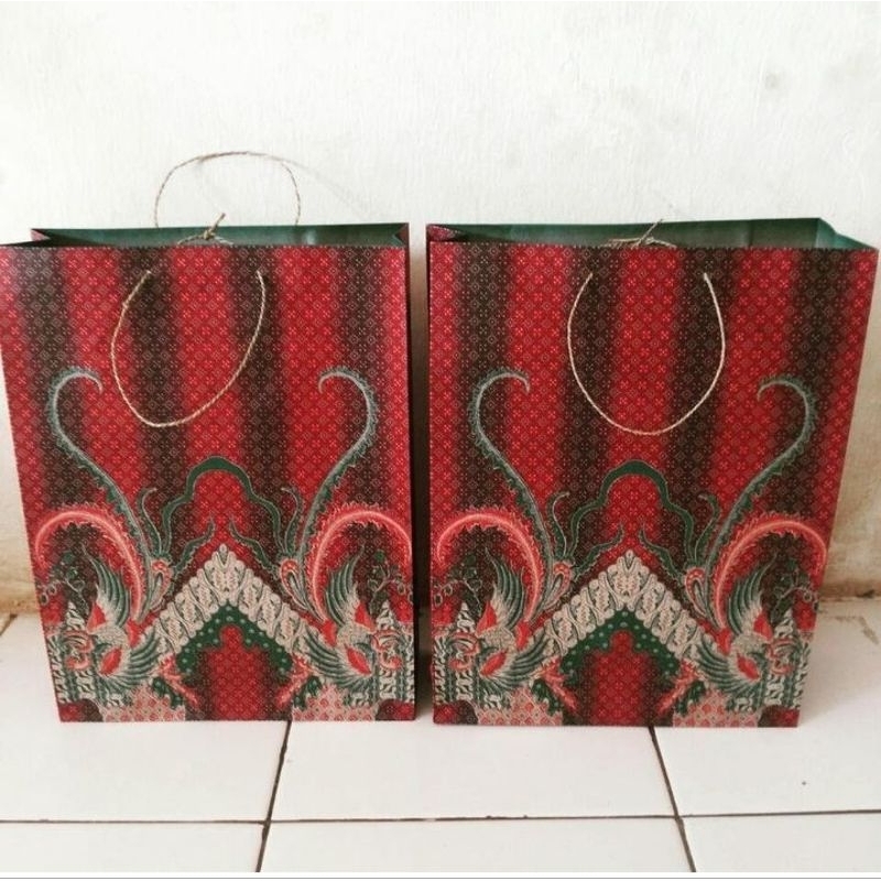 

Paperbag batik