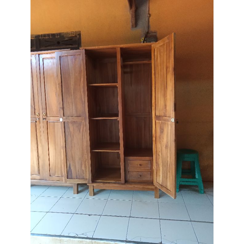 Almari pakaian sudah warna 100x50x180,dari,kayu,jatii